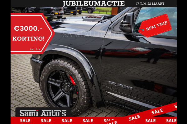 Dodge Ram NIGHT PREMIUM 2025 | BOM VOL + 14.4 INCH SCHERM | LUCHTVERING | HUD | HURRICANE 420PK 636 Nm | PRIJS MET LPG EN COVER EN GARANTI DUBBELE CABINE | PICK UP | 5 PERSOONS | DC | GRIJSKENTEKEN | VOORRAAD NR 2287 - 3384