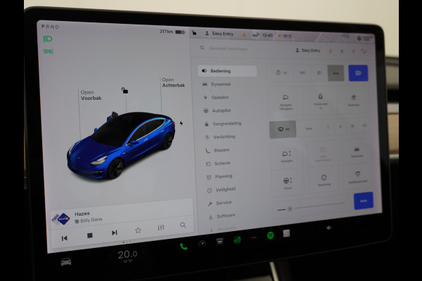 Tesla Model 3 SR+60kWh 325PK 18" AutoPilot Leer PanoDak Adaptive cruise Camera's Elektr.-Stuur+Stoelen+Spiegels+Geheugen+Easy-Entry+Verwarmde  Ecc Navigatiesysteem full map LED-a+v Comfortstoel(en) ACC Dual-ECC DAB Voorverwarmen interieur via App Keyless via Telefoonsleutel One-Pedal-Drive Orig. nlse auto tot 11kw laden thuis ! Garantie Accu tot  16-12-2027 max 160.000km 1584kg licht!