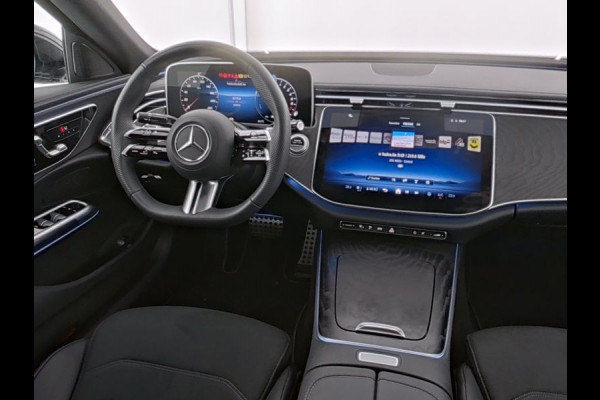 Mercedes-Benz E-Klasse 300 e AMG PLug-In Hybride | AMG Line Advanced Plus | Stuur en Stoelverwarming | Memory Voorstoelen | Dodehoek Assist | 360° camera | Inclusief 24 maanden MB Certified garantie voor Europa.