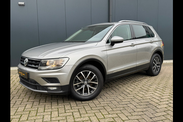 Volkswagen Tiguan *Highline * Camera * Panorama * Trekhaak * Cruise *