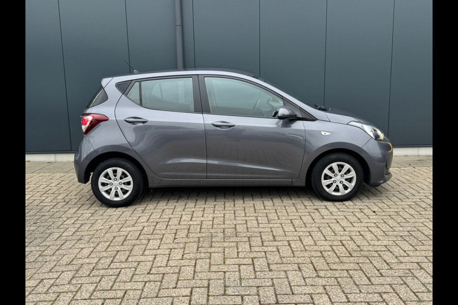 Hyundai i10 * Multi stuurwiel * Electr ramen * Airco * Afstandsbediening *