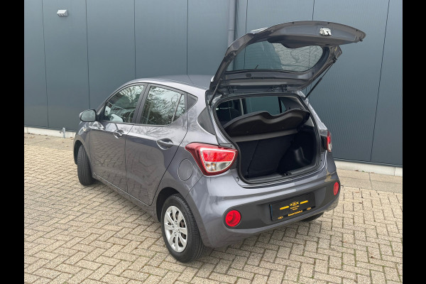 Hyundai i10 * Multi stuurwiel * Electr ramen * Airco * Afstandsbediening *