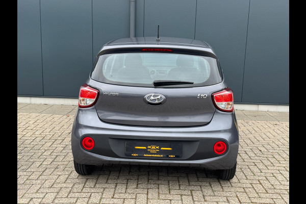 Hyundai i10 * Multi stuurwiel * Electr ramen * Airco * Afstandsbediening *