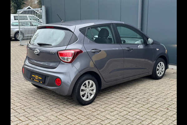 Hyundai i10 * Multi stuurwiel * Electr ramen * Airco * Afstandsbediening *