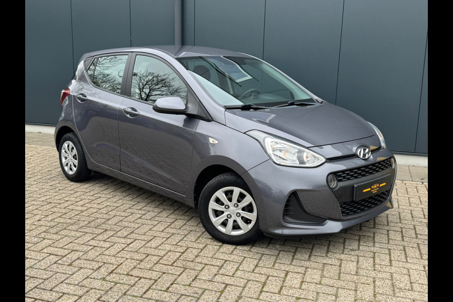 Hyundai i10 * Multi stuurwiel * Electr ramen * Airco * Afstandsbediening *