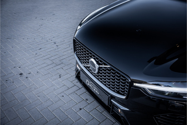 Volvo XC60 2.0 Recharge T6 AWD R-Design - Panorama | H&K | Memory | Stuurverwarming