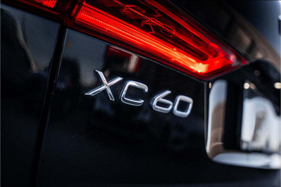 Volvo XC60 2.0 Recharge T6 AWD R-Design - Panorama | H&K | Memory | Stuurverwarming