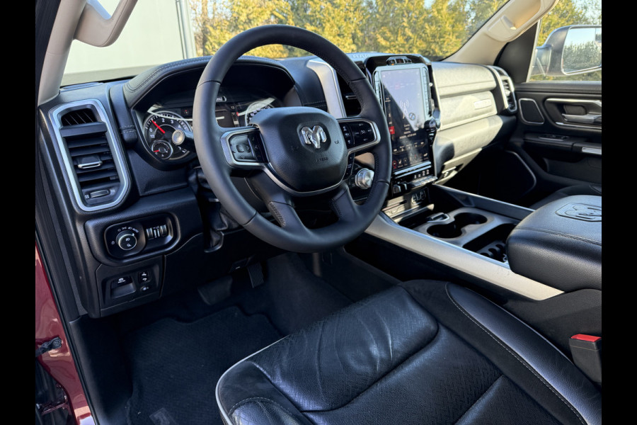 Dodge Ram 1500 5.7 V8 LARAMIE / 1e EIG. / LPG / TREKHAAK 3.5T / ADAPTIVE CRUISE / CAMERA / PANO