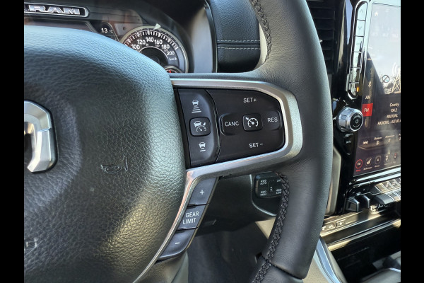 Dodge Ram 1500 5.7 V8 LARAMIE / 1e EIG. / LPG / TREKHAAK 3.5T / ADAPTIVE CRUISE / CAMERA / PANO