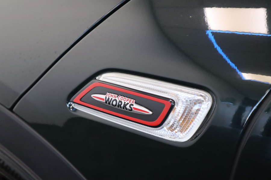 MINI Clubman 306PK 2.0 JCW ALL4 Harmann Kardon Navigatie Cruise control vol leder interieur 18LMV * 2e Paasdag zijn wij geopend van 12:00 tot 17:00uur! *