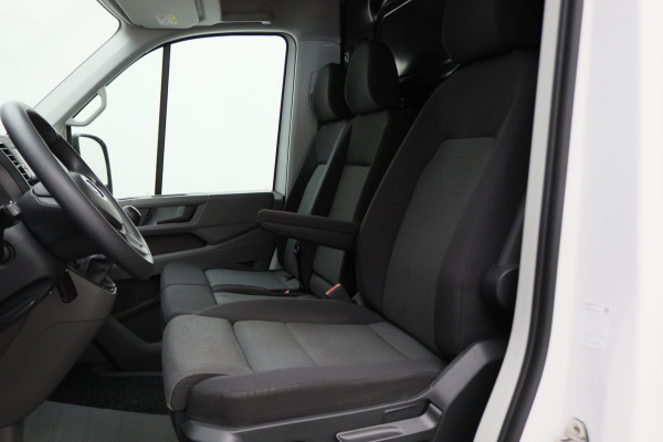 Volkswagen Crafter 35 2.0 TDI L3H2 Highline 3-Zits, Apple Carplay, Airco, Cruise, Navigatie, PDC