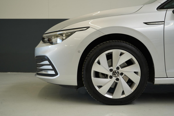 Volkswagen GOLF Variant 1.5 eTSI 150pk Style | Navigatie | Sportstoelen | Memory | Apple CarPlay