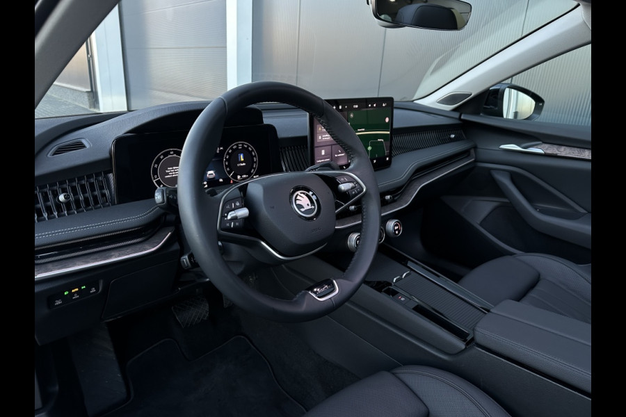 Škoda Superb Combi 1.5 eTSI Laurin & Klement FULL PANO NAVI VIRTUAL ACC ECC CAMERA