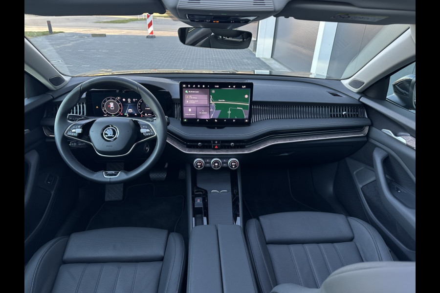 Škoda Superb Combi 1.5 eTSI Laurin & Klement FULL PANO NAVI VIRTUAL ACC ECC CAMERA