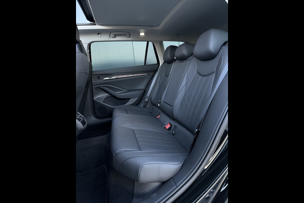 Škoda Superb Combi 1.5 eTSI Laurin & Klement FULL PANO NAVI VIRTUAL ACC ECC CAMERA