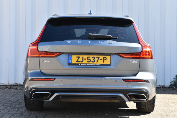 Volvo V60 T5 R-Design | Blis | Stoelverwarming | Pano dak | Sensoren voor&achter |