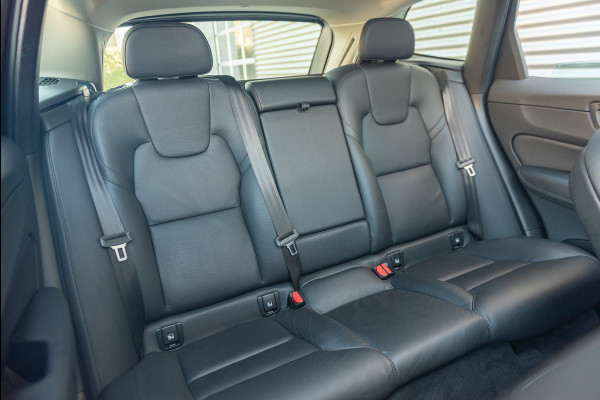 Volvo XC60 T6 Aut. Inscription Long Range Leder Parkeercamera 405pk