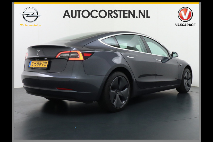 Tesla Model 3 SR+ RWD 60kWh 325PK Lmv 18" AutoPilot Premium-Luidsprekers Leder PanoDak Adaptive cruise Camera's Elektr.-Stuur+Stoelen+Spiegels Navi Lane-Assist Speed-Assist LED ACC DAB Voorverwarmen interieur en Keyless via App One-Pedal-Drive Origineel Nederlandse auto tot 11kw laden thuis ! Garantie Accu tot 20-11-2027 max 160.000km