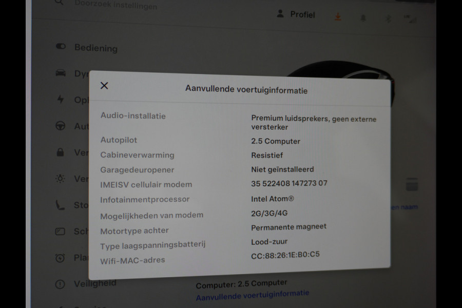 Tesla Model 3 SR+ RWD 60kWh 325PK Lmv 18" AutoPilot Premium-Luidsprekers Leder PanoDak Adaptive cruise Camera's Elektr.-Stuur+Stoelen+Spiegels Navi Lane-Assist Speed-Assist LED ACC DAB Voorverwarmen interieur en Keyless via App One-Pedal-Drive Origineel Nederlandse auto tot 11kw laden thuis ! Garantie Accu tot 20-11-2027 max 160.000km