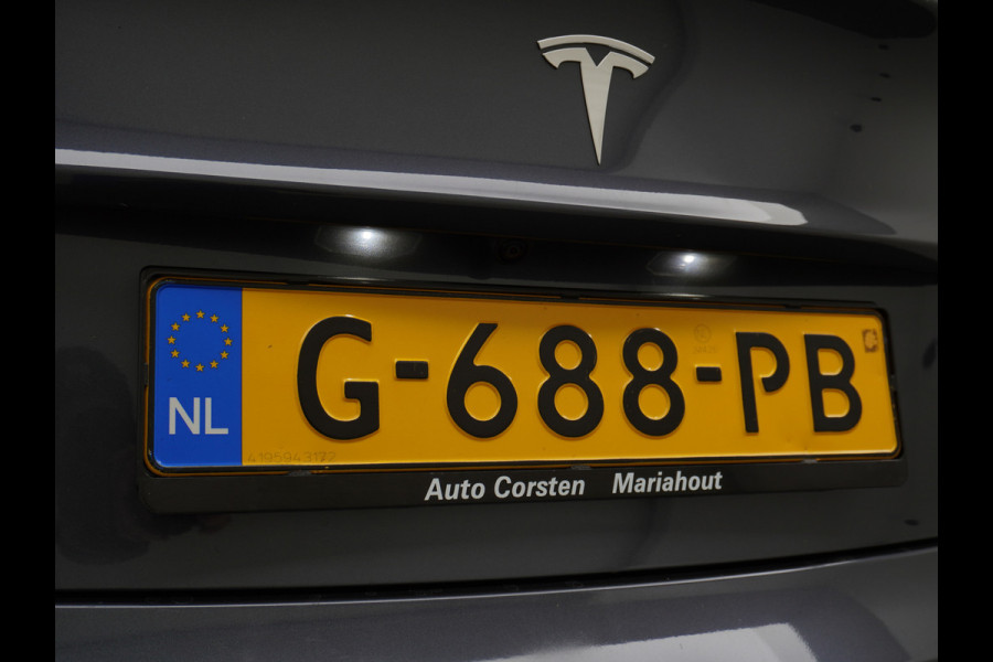 Tesla Model 3 SR+ RWD 60kWh 325PK Lmv 18" AutoPilot Premium-Luidsprekers Leder PanoDak Adaptive cruise Camera's Elektr.-Stuur+Stoelen+Spiegels Navi Lane-Assist Speed-Assist LED ACC DAB Voorverwarmen interieur en Keyless via App One-Pedal-Drive Origineel Nederlandse auto tot 11kw laden thuis ! Garantie Accu tot 20-11-2027 max 160.000km