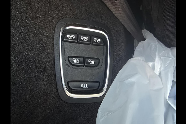 Renault Espace 1.8 TCe Intens 7p. 224pk Automaat | Trekhaak | Adaptieve Cruise | Achteruitrijcamera | Elektrische Achterklep | Head up Display