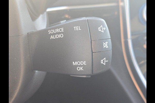 Renault Espace 1.8 TCe Intens 7p. 224pk Automaat | Trekhaak | Adaptieve Cruise | Achteruitrijcamera | Elektrische Achterklep | Head up Display