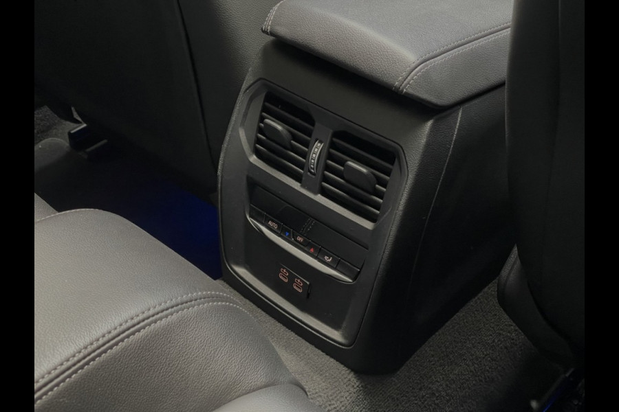 BMW 4 Serie Cabrio M440I laser/acc/head-up/dravitgrau/harmankardon/trekhaak