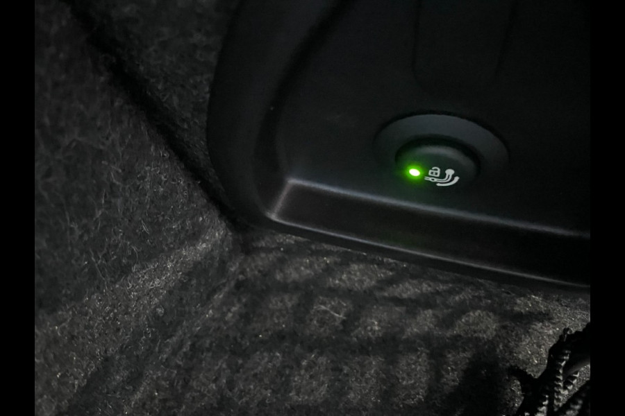 BMW 4 Serie Cabrio M440I laser/acc/head-up/dravitgrau/harmankardon/trekhaak