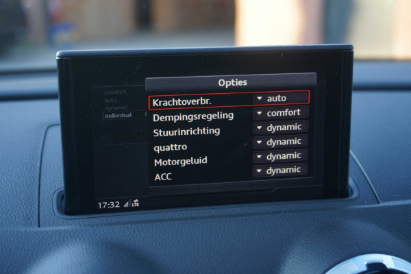 Audi RS3 Sportback 2.5 TFSI Quattro Pano/B&O/DCC/Massage/R-cam