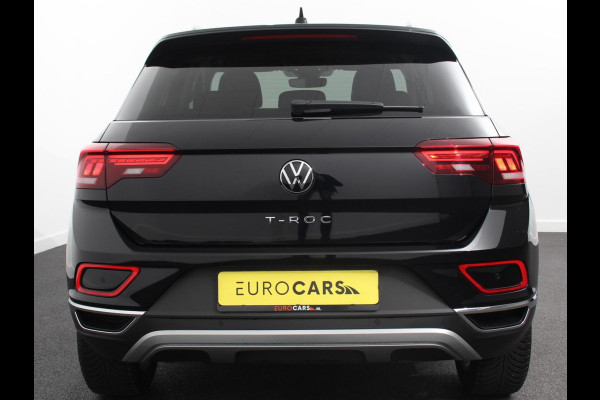 Volkswagen T-Roc 1.5 TSI 150pk DSG Style Navigatie Apple Carplay/Android Auto Camera Parkeersensoren Adaptive Cruise Control Stoelverwarming Virtual Cockpit  Getinte ramen Climate Control