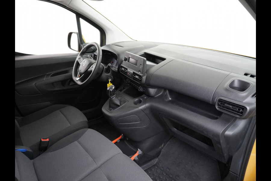 Opel Combo 1.5D L1H1 Edition 10x Op voorraad! 3-Pers. Airco Cruise-Contr. Bluetooth Elektr.ramen Elektr.spiegels+Verwarmd Centr.Vergr+ab. Schuifdeur Betonplex vloer Lat om Lat betimmering Origin. NLse auto, van binnen en buiten een Keurige Combo!