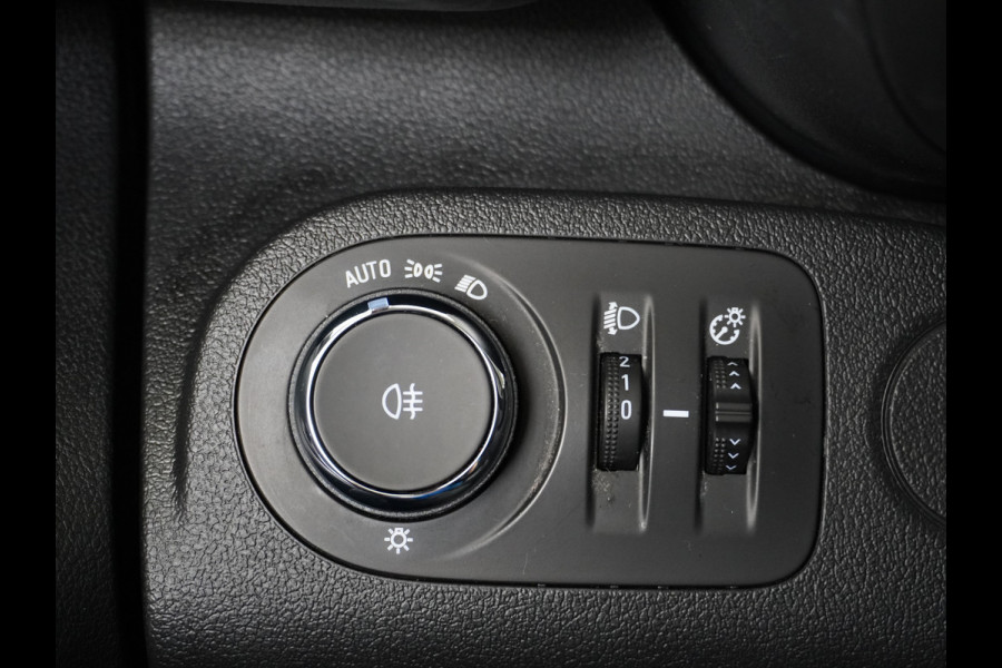 Opel Combo 1.5D L1H1 Edition 10x Op voorraad! 3-Pers. Airco Cruise-Contr. Bluetooth Elektr.ramen Elektr.spiegels+Verwarmd Centr.Vergr+ab. Schuifdeur Betonplex vloer Lat om Lat betimmering Origin. NLse auto, van binnen en buiten een Keurige Combo!