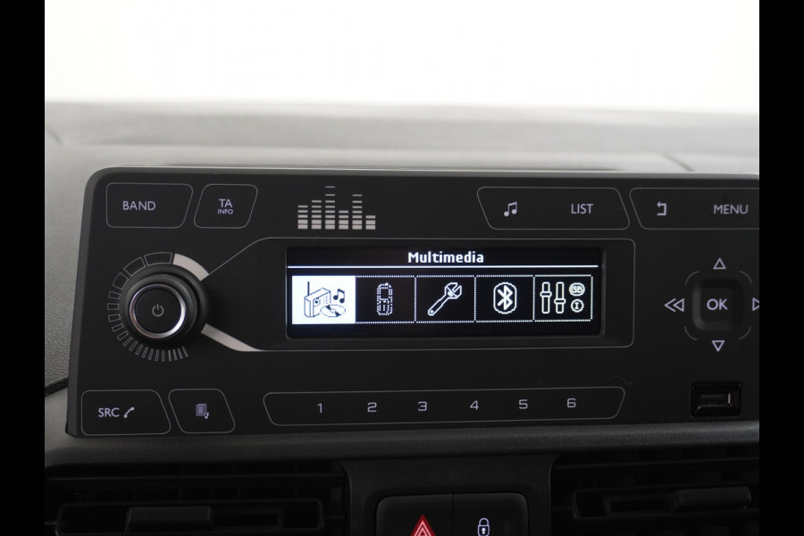 Opel Combo 1.5D L1H1 Edition 10x Op voorraad! 3-Pers. Airco Cruise-Contr. Bluetooth Elektr.ramen Elektr.spiegels+Verwarmd Centr.Vergr+ab. Schuifdeur Betonplex vloer Lat om Lat betimmering Origin. NLse auto, van binnen en buiten een Keurige Combo!