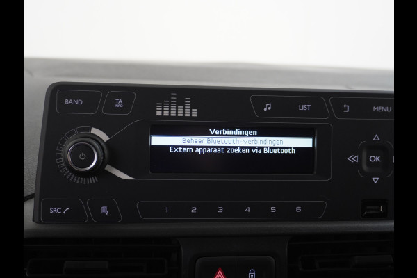 Opel Combo 1.5D L1H1 Edition 10x Op voorraad! 3-Pers. Airco Cruise-Contr. Bluetooth Elektr.ramen Elektr.spiegels+Verwarmd Centr.Vergr+ab. Schuifdeur Betonplex vloer Lat om Lat betimmering Origin. NLse auto, van binnen en buiten een Keurige Combo!