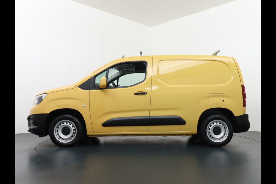 Opel Combo 1.5D L1H1 Edition 10x Op voorraad! 3-Pers. Airco Cruise-Contr. Bluetooth Elektr.ramen Elektr.spiegels+Verwarmd Centr.Vergr+ab. Schuifdeur Betonplex vloer Lat om Lat betimmering Origin. NLse auto, van binnen en buiten een Keurige Combo!