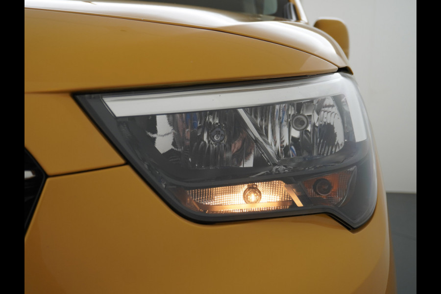 Opel Combo 1.5D L1H1 Edition 10x Op voorraad! 3-Pers. Airco Cruise-Contr. Bluetooth Elektr.ramen Elektr.spiegels+Verwarmd Centr.Vergr+ab. Schuifdeur Betonplex vloer Lat om Lat betimmering Origin. NLse auto, van binnen en buiten een Keurige Combo!