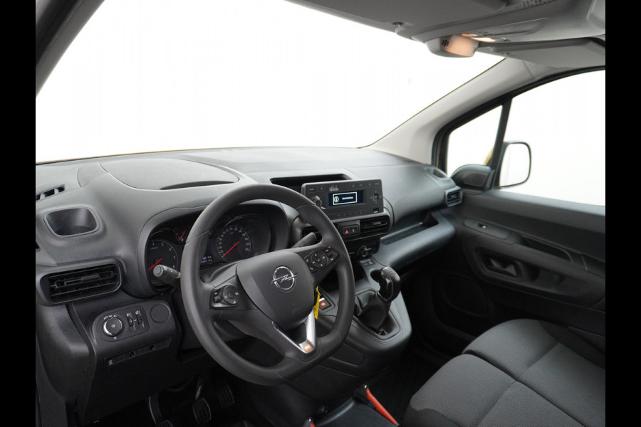 Opel Combo 1.5D L1H1 Edition 10x Op voorraad! 3-Pers. Airco Cruise-Contr. Bluetooth Elektr.ramen Elektr.spiegels+Verwarmd Centr.Vergr+ab. Schuifdeur Betonplex vloer Lat om Lat betimmering Origin. NLse auto, van binnen en buiten een Keurige Combo!