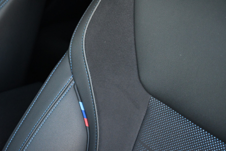 BMW 3 Serie Touring 330e M-Sport el-trekh el-zetels HUD 19inch camera HiFi