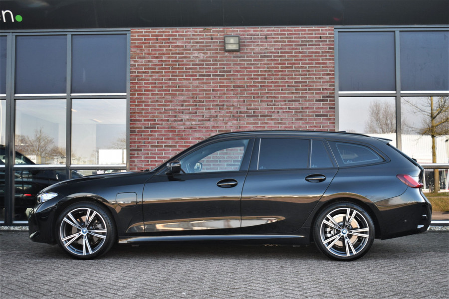 BMW 3 Serie Touring 330e M-Sport el-trekh el-zetels HUD 19inch camera HiFi