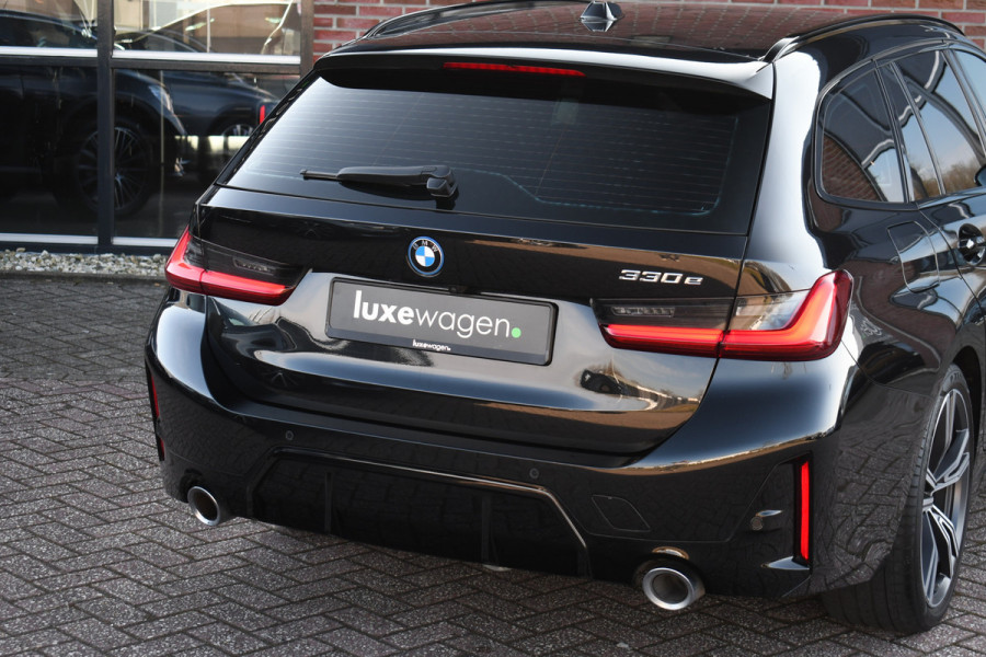 BMW 3 Serie Touring 330e M-Sport el-trekh el-zetels HUD 19inch camera HiFi