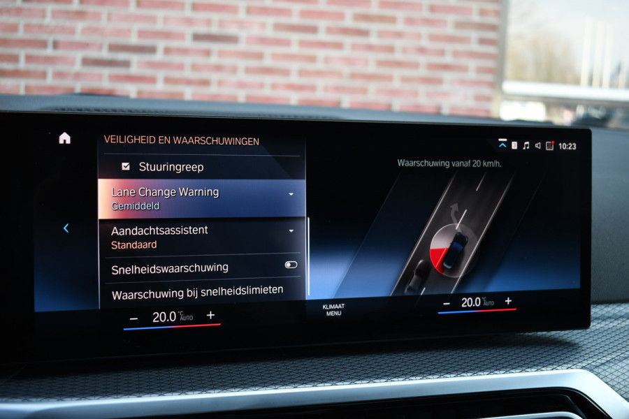 BMW 3 Serie Touring 330e M-Sport el-trekh el-zetels HUD 19inch camera HiFi