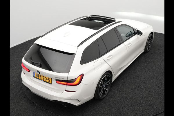 BMW 3 Serie Touring 330e M Sport Plug In Hybrid 293pk PHEV | Panodak | Adaptive Cruise | Trekhaak af Fabriek | Harman Kardon | Head Up | Adaptive Onderstel | Apple Carplay | Sportstoelen |