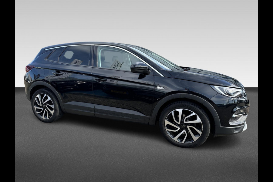 Opel Grandland X 1.2 Turbo Business Executive
