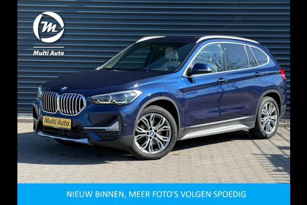 BMW X1 xDrive25e XLine Plug in Hybrid PHEV | Panodak | Adaptive Cruise | Camera | LED | Sportstoelen Leder | Sfeerverlichtiging |