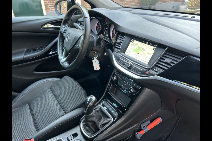 Opel Astra Sports Tourer 1.2 110pk Design & Tech Navi, Camera, Carplay, LMV, PDC