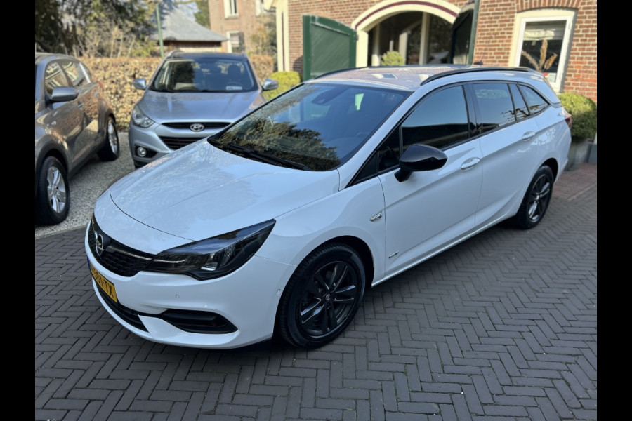Opel Astra Sports Tourer 1.2 110pk Design & Tech Navi, Camera, Carplay, LMV, PDC