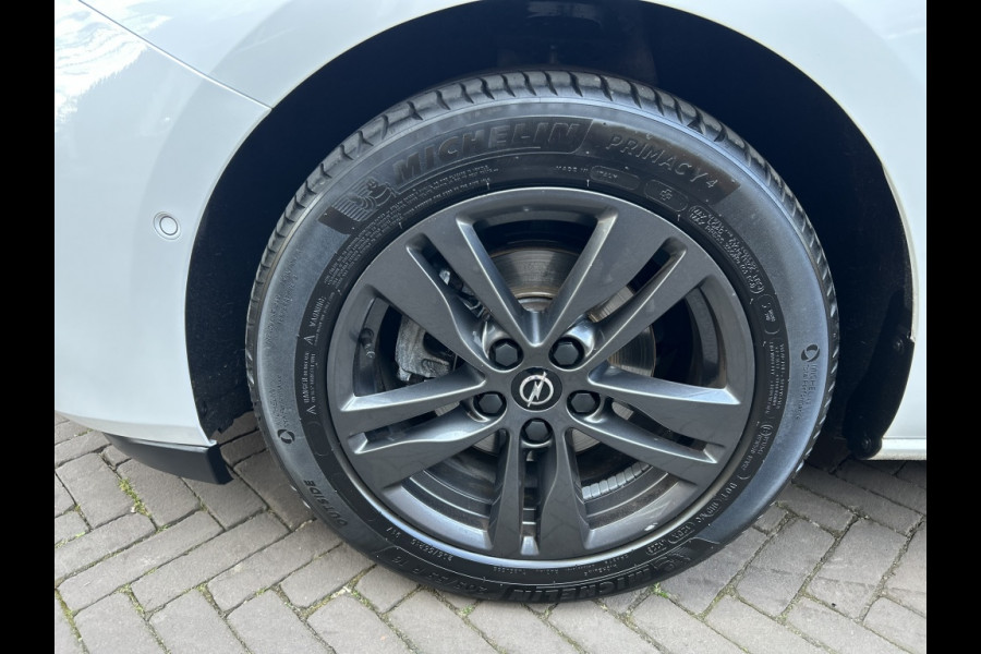Opel Astra Sports Tourer 1.2 110pk Design & Tech Navi, Camera, Carplay, LMV, PDC