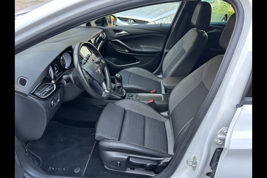 Opel Astra Sports Tourer 1.2 110pk Design & Tech Navi, Camera, Carplay, LMV, PDC