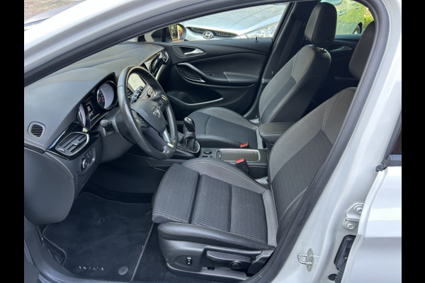 Opel Astra Sports Tourer 1.2 110pk Design & Tech Navi, Camera, Carplay, LMV, PDC