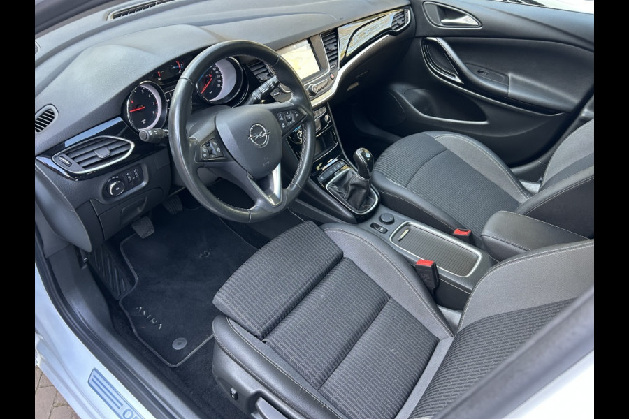 Opel Astra Sports Tourer 1.2 110pk Design & Tech Navi, Camera, Carplay, LMV, PDC